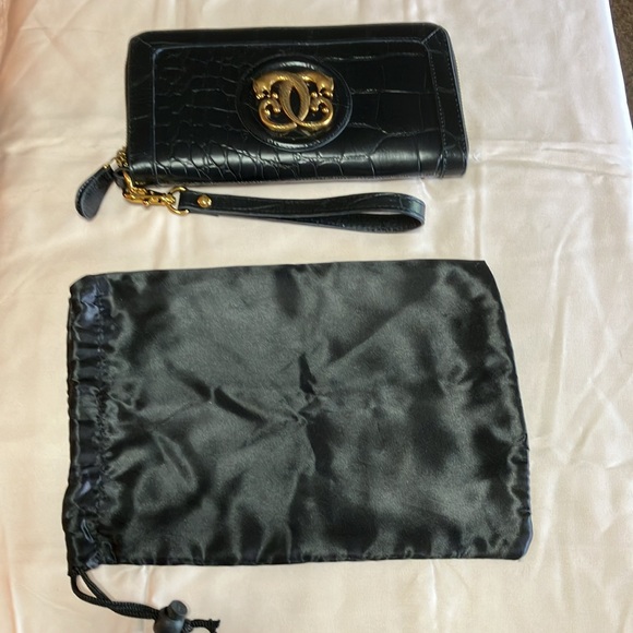 Sharif black leather zip around legacy wallet - Picture 9 of 9